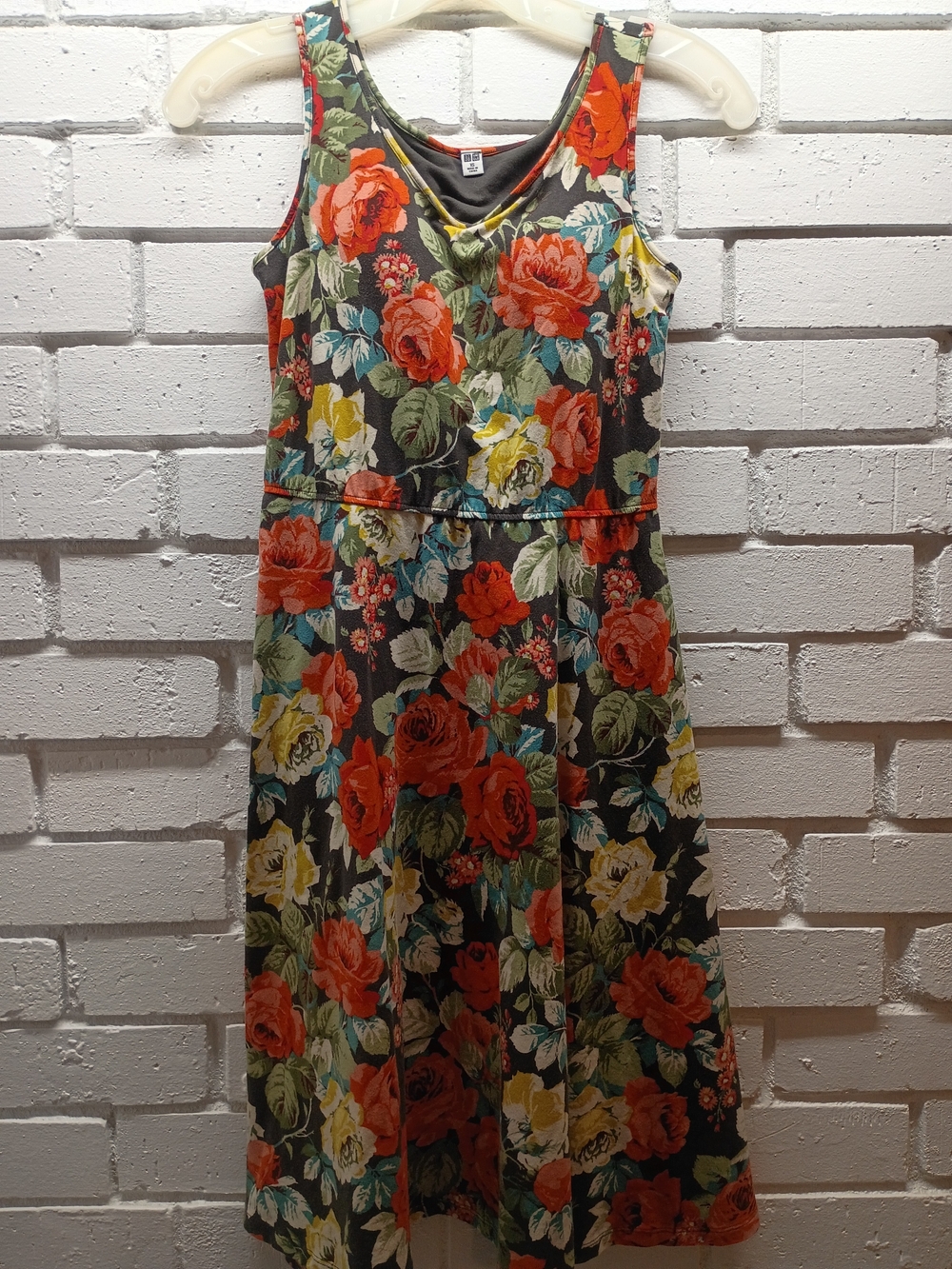 UNIQLO Women's Floral Crew Neck Top Sleeveless Size XS Built In Bra Dress